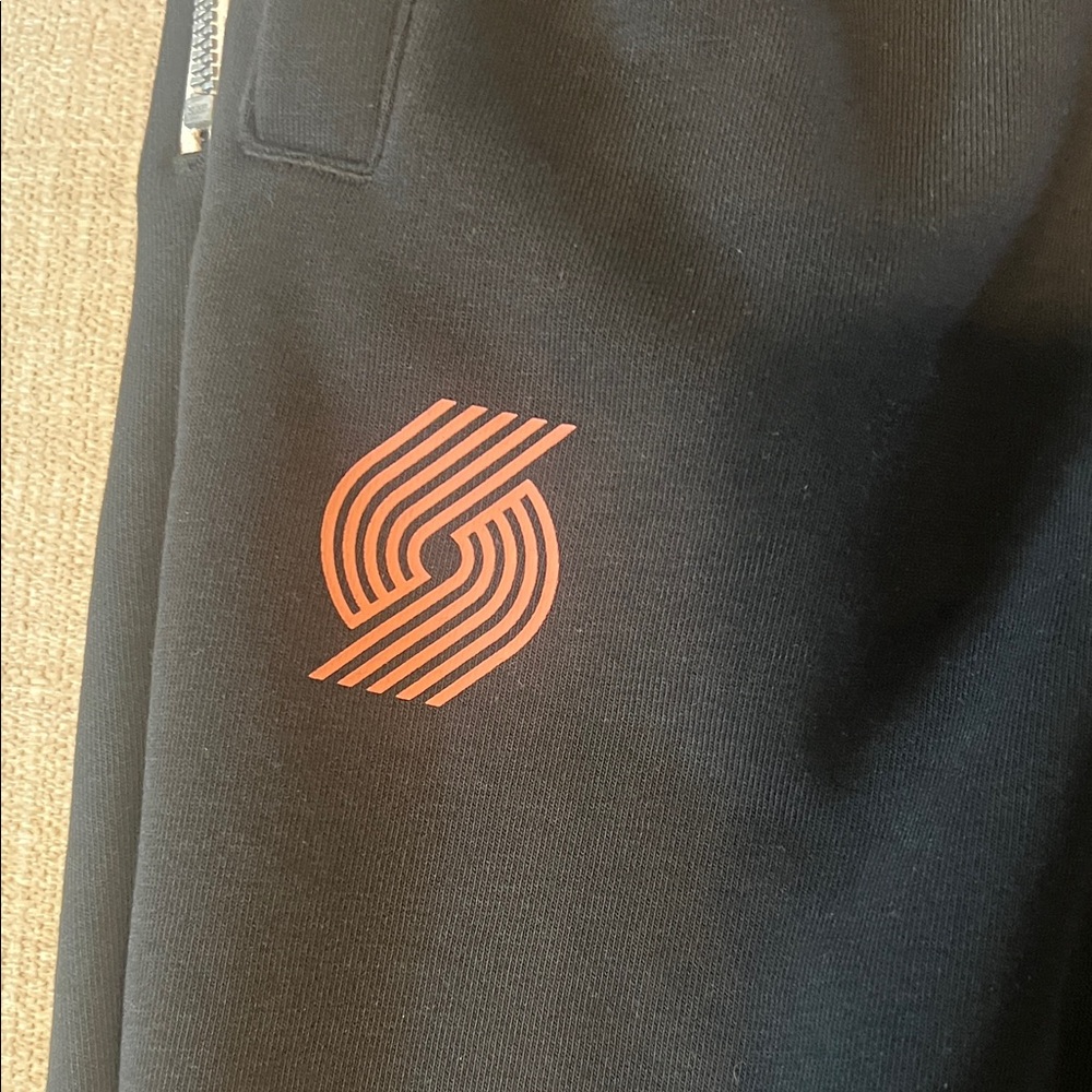 Nike Standard Issue NBA Authentic Portland Trail Blazer Sweat Pants - Picture 3 of 11